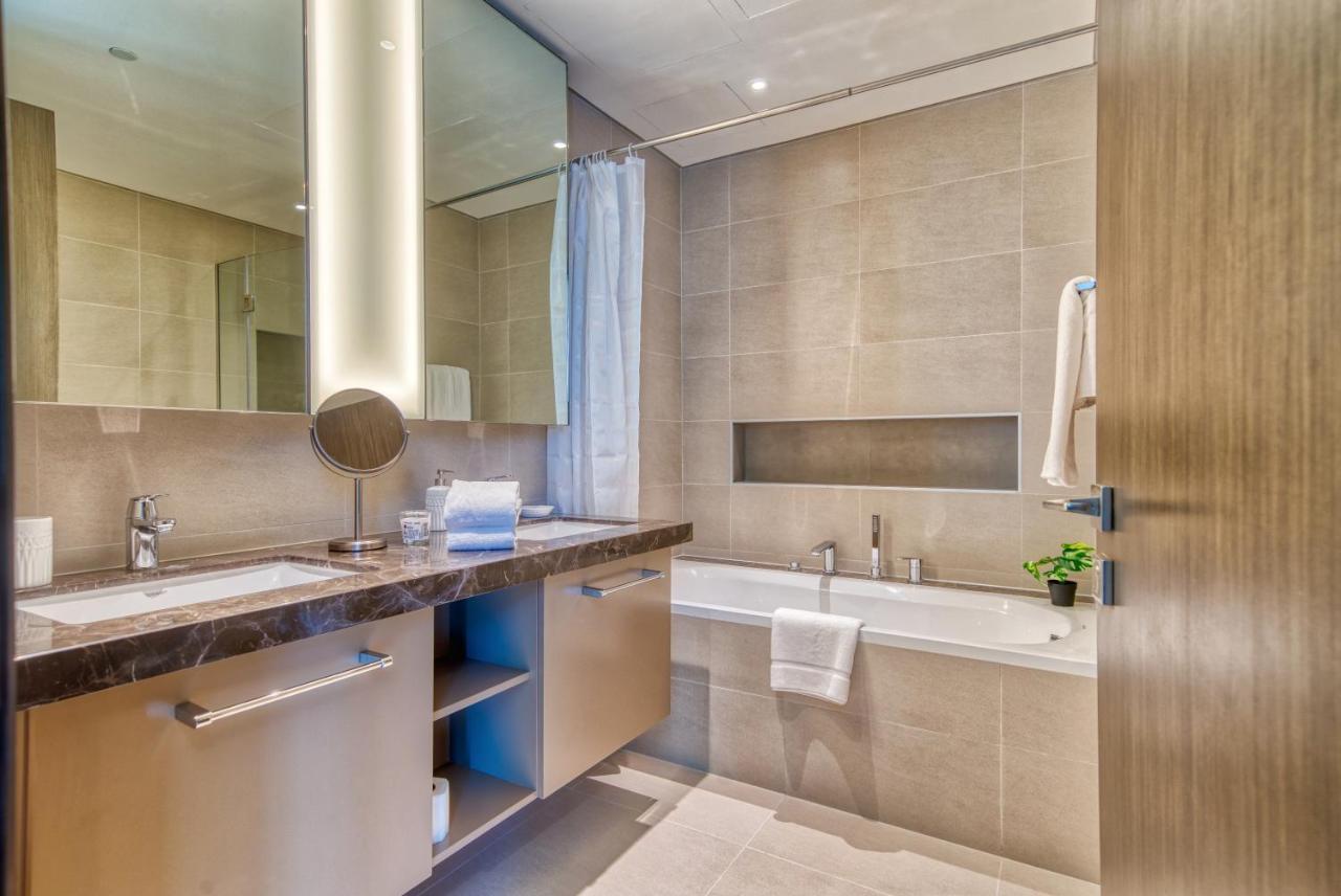 Incredible Views From This Classy Apt With Terrace Dubai Exterior foto