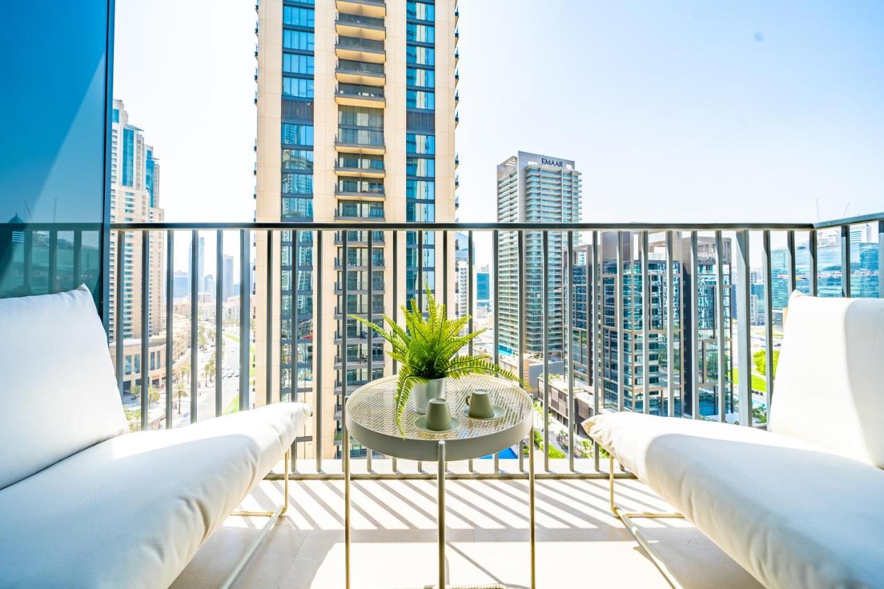 Incredible Views From This Classy Apt With Terrace Dubai Exterior foto